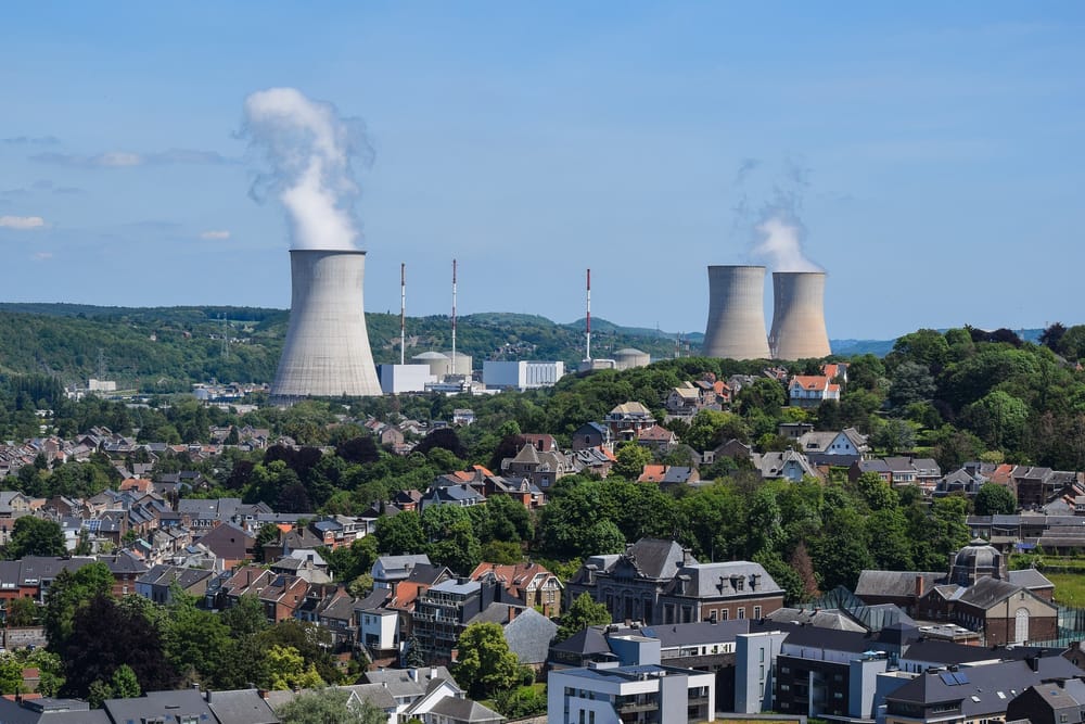 Euroopan vihreiden ydinvoimavastaisuus ei huomioi uusiutuvien ympäristöriskejä post image